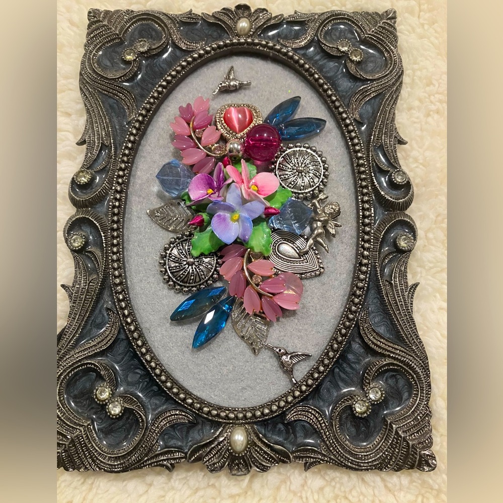 ORIGINAL JEWELRY ART COLLAGE IN GORGEOUS FRAME. UNIQUE HANDMADE GREAT GIFT 🎁